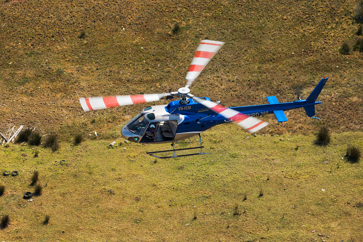 OUTBACK HELICOPTER SAFARI - COMPASS HELICOPTERS